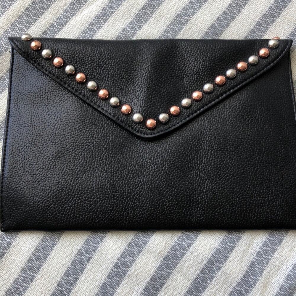 NWOT B-low the belt studded clutch envelope style